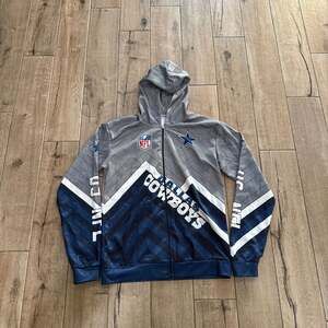 NFL Dallas Cowboy Xl Windbreaker COWBOY STAR LOGO